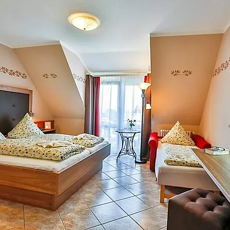 Szálloda Hotel-restaurant Zum Ochsen 3*