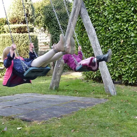 祖姆奥赫森餐厅-酒店 酒店 萨斯塔德特