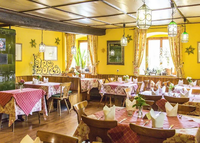 ホテルレストラン ツム オクセン ホテル シャルシュタット