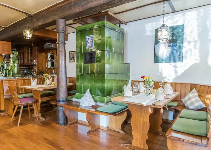 ホテルレストラン ツム オクセン シャルシュタット